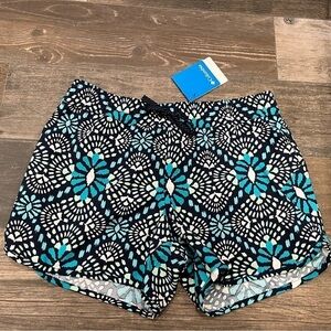 COLUMBIA Cool Coastal Shortie Shorts Womens S Omni Shade 50+ Blue Geometric NWT